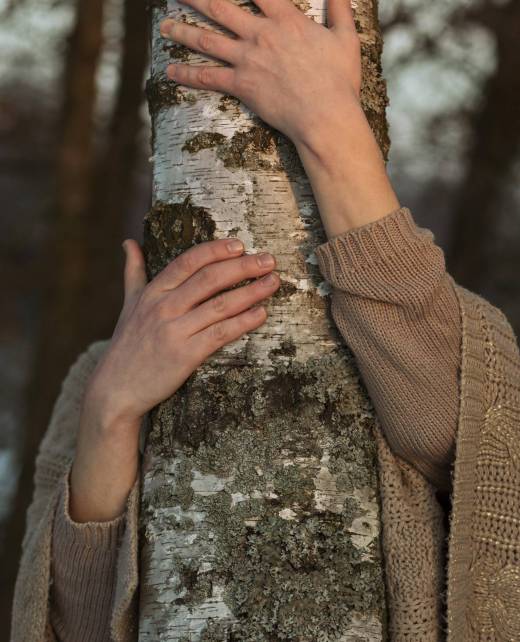 male-model-hugging-tree